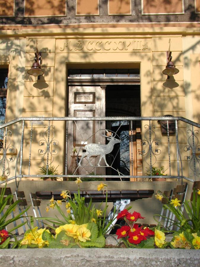 Gasthof Pension Zum Goldenen Hirschen Burgbernheim Bagian luar foto